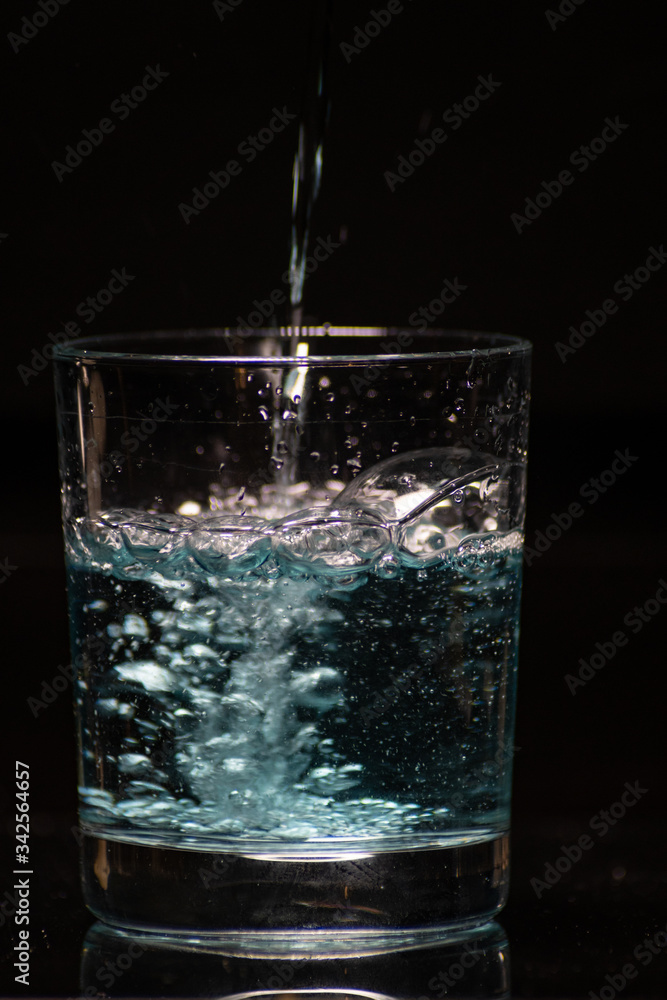 Wasser in blau Wasser in blau