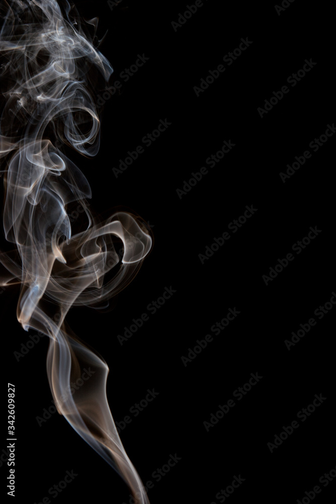 Obraz premium Smoke trail on black background