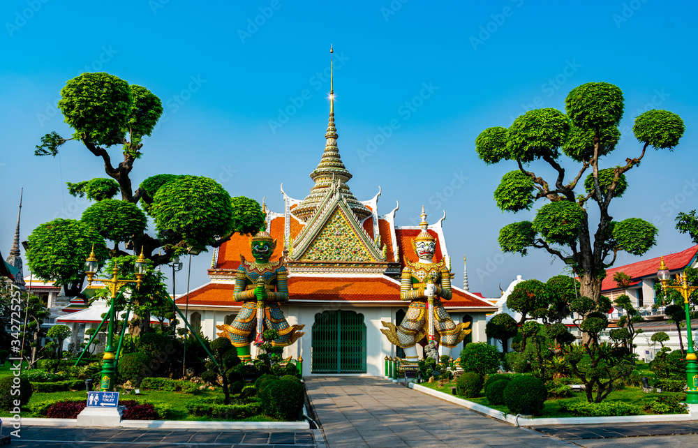 Thailandia, Bangkok - 12 january 2019 - Wat Arun, entrance to ordination hall