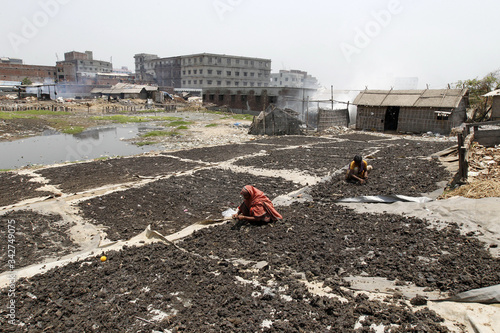 Foto Hazaribagh tannery industry in the capital largely contributes to the pollution of the environment
