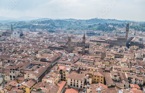 Aerial view of the historic center of Florence © Alessio