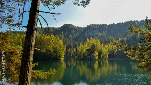 Skalne miasto Jezioro  Czechy 