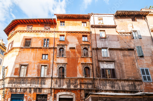 Canvas Print Old buildings in the Jewish quarter of Rome, Lazio in Italy.