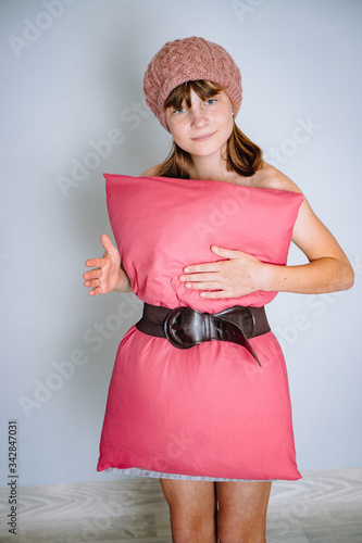 girl in pillow dress, pillow challenge, covid flash mob photo