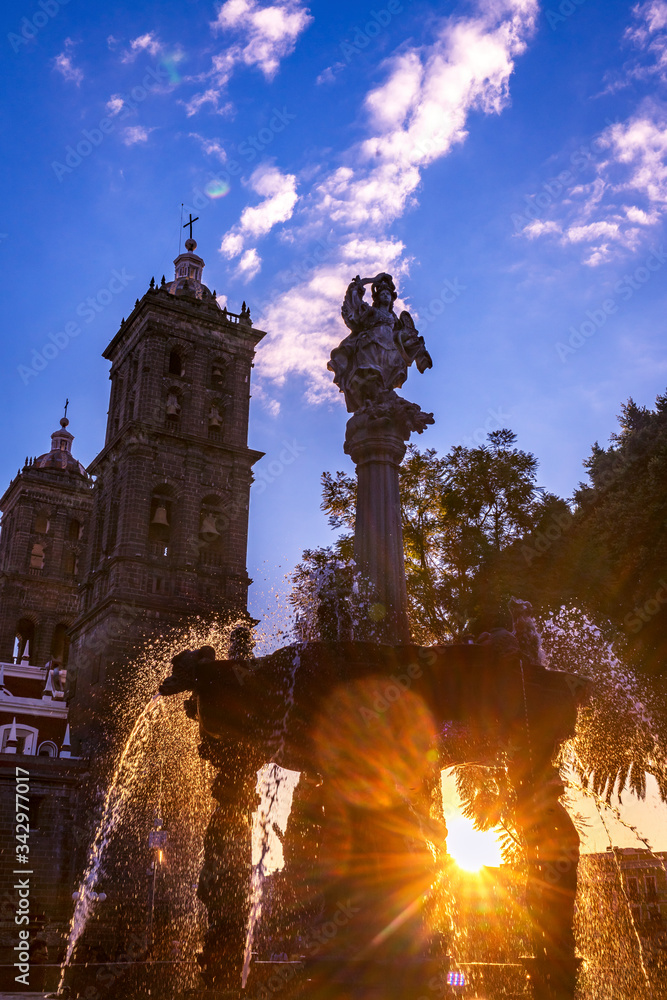 Fototapeta premium Arcangel Fountain Zocalo Park Plaza Cathedral Sunset Puebla Mexico