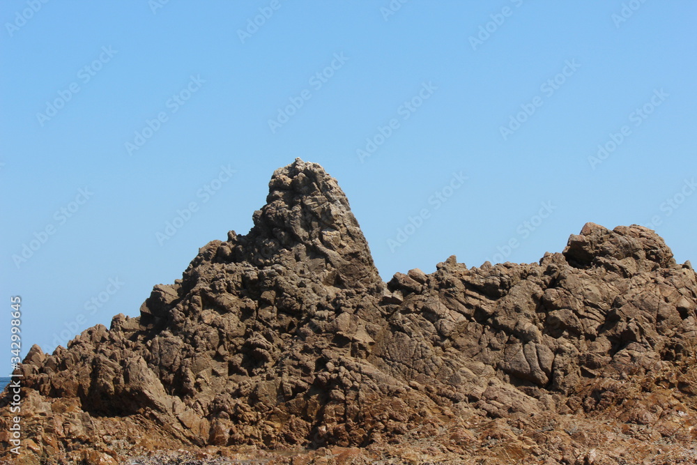 岩と海　山陰ジオパーク　岩美町にて　遊覧船から撮影
