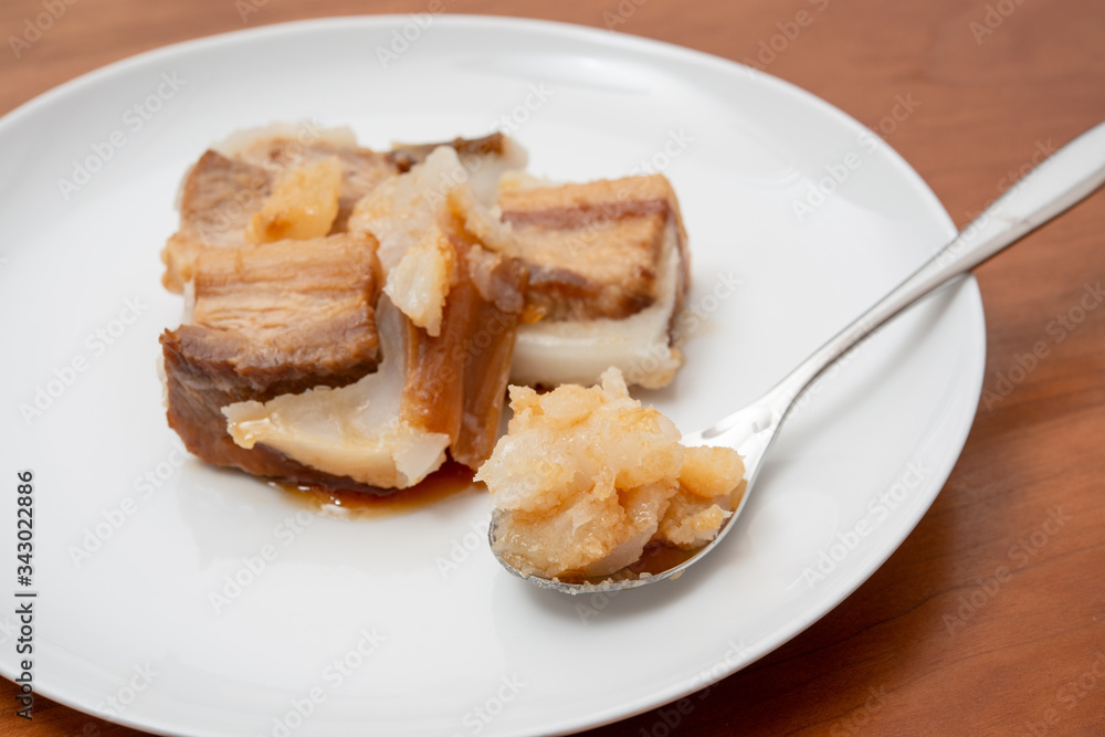 冷めた豚の角煮 脂の塊 ダイエットイメージ 冷めた豚の角煮 脂の塊 ダイエットイメージ
