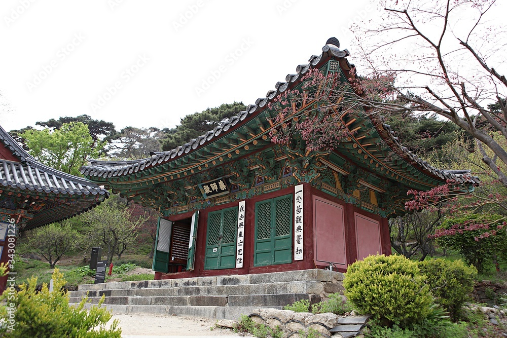 한국 인천시 강화군 전등사 사찰입니다 한국 인천시 강화군 전등사 사찰입니다