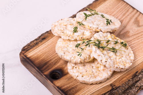 Rice cakes with thyme