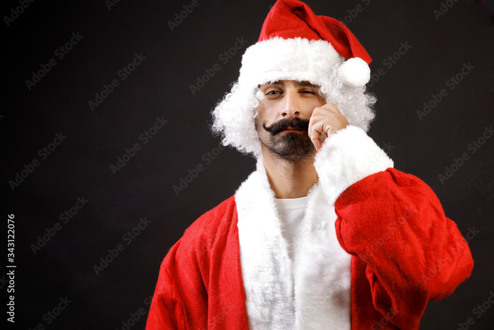 babbo natale con i baffi babbo natale con i baffi