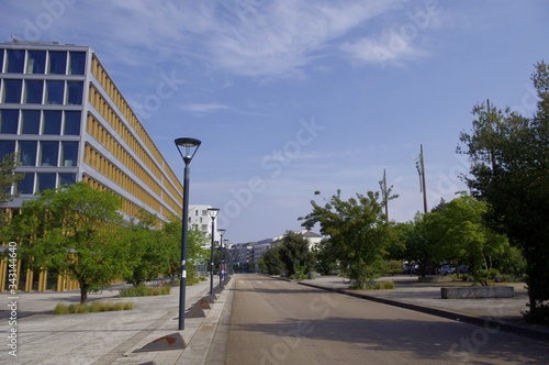 Bild auf Leinwand Avenue Henri Fréville