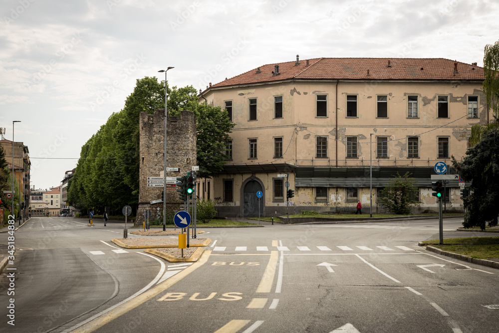 Città  di Bergamo deserta in quarantena