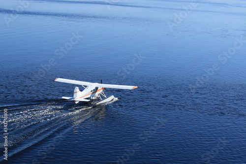 Obraz na płótnie Sea Plane taking of St Lawrence River in Canada