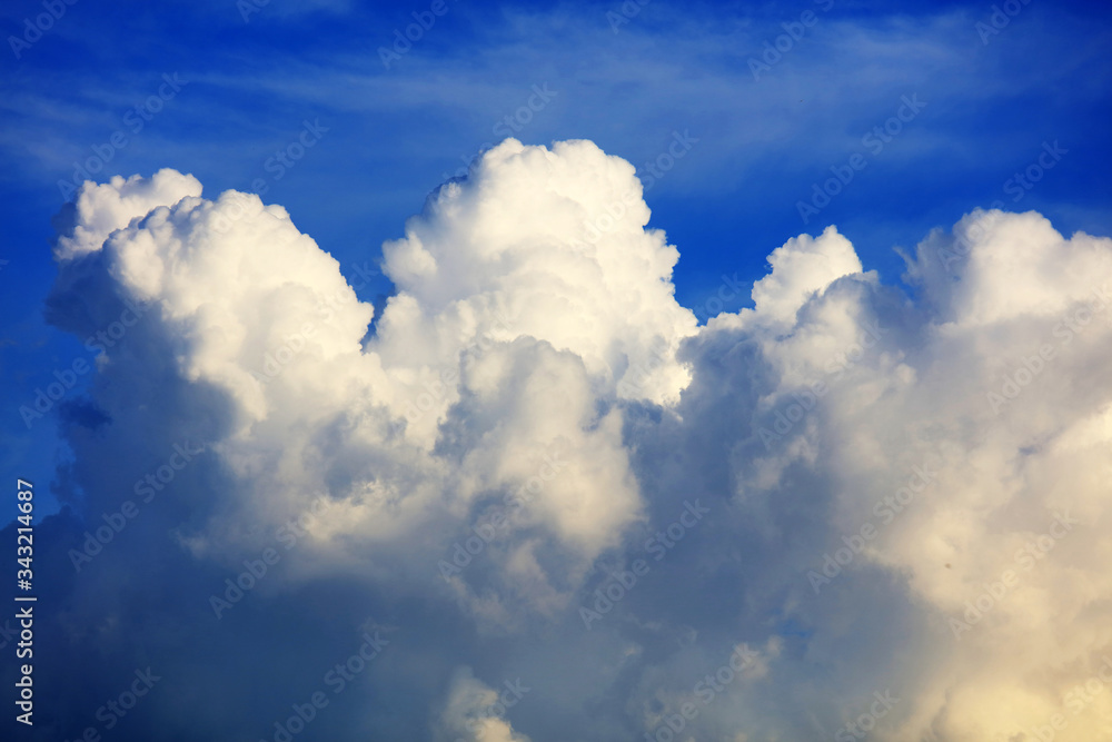 Clouds seamless background - texture pattern of the sky with cumulus clouds Clouds seamless background - texture pattern of the sky with cumulus clouds