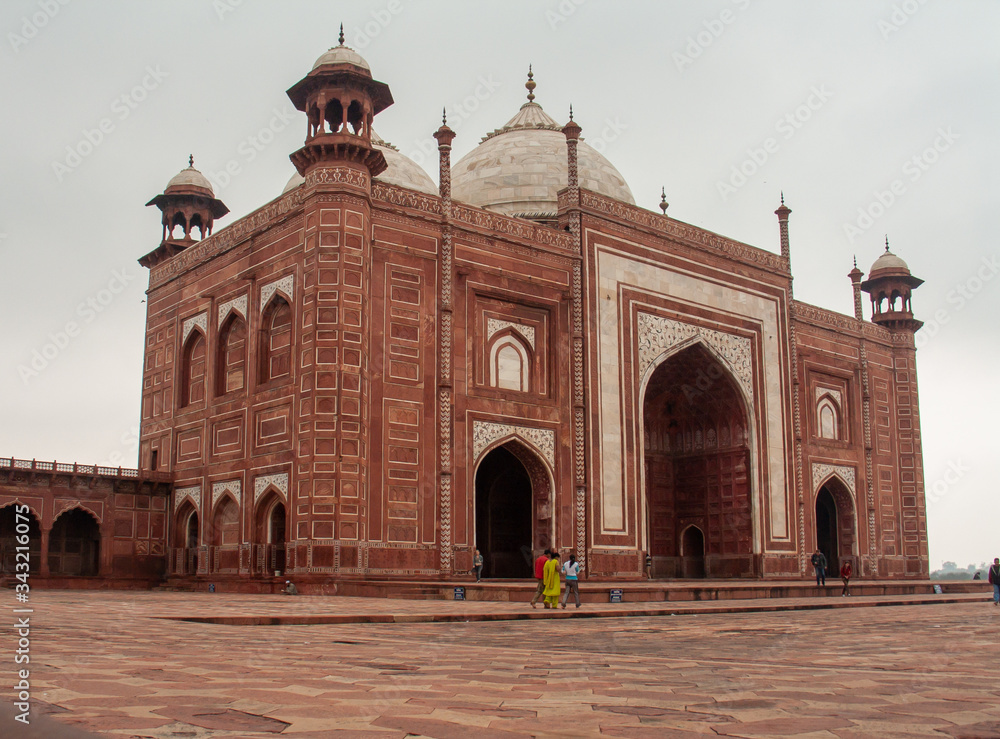 The Kau Ban Mosque at the Taj Mahal. Indian city of Agra