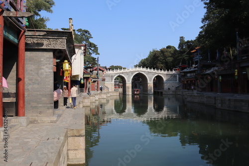 Pont sur la rue de Suzhou à Pékin, Chine photo