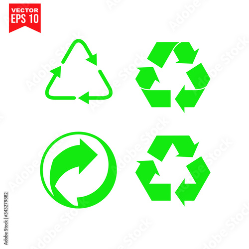 triangle arrow recycle Icon symbol Flat vector illustration for graphic and web design. 