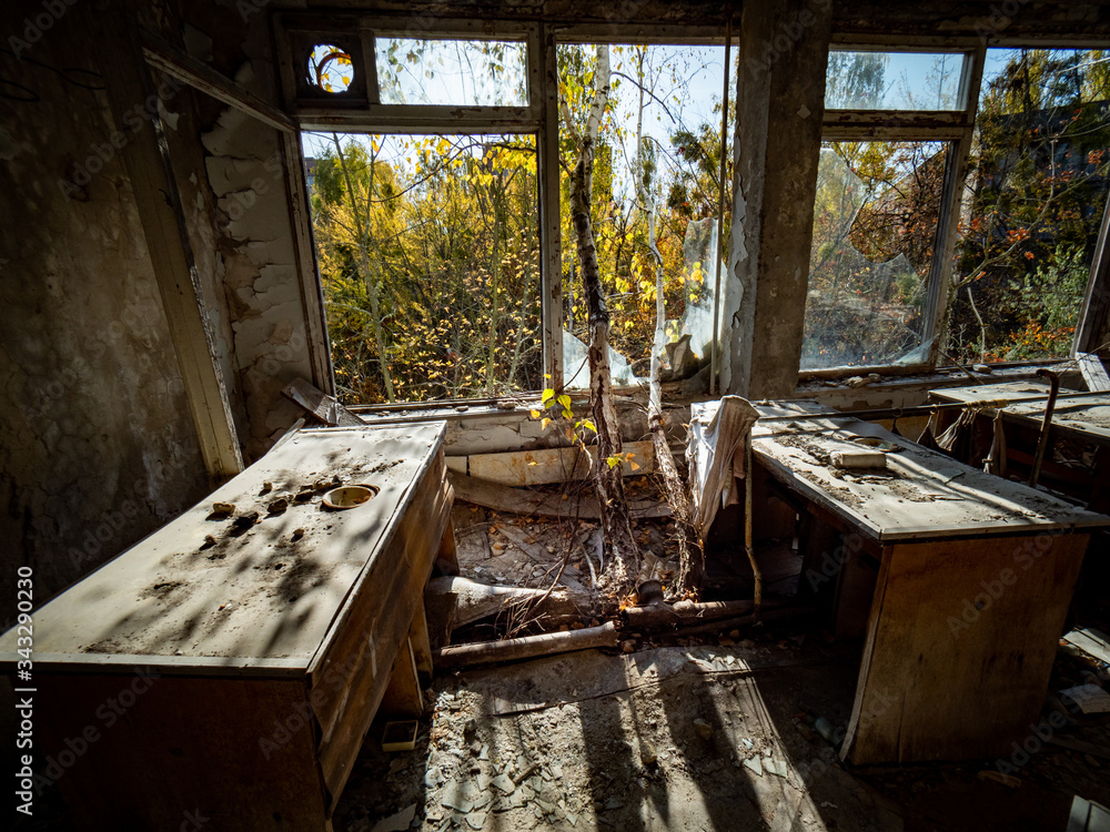 Obraz premium Classroom in the abandoned school in Pripyat. Chernobyl Exclusion Zone. Ukraine