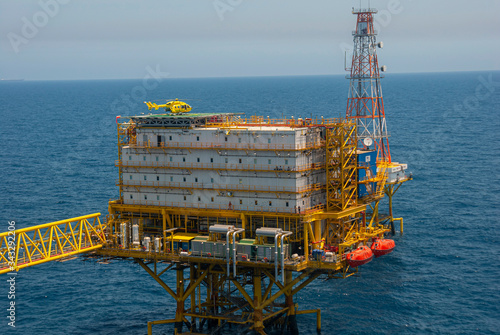 Fotografie Offshore oil and gas extraction platform in the Gulf of Mexico.