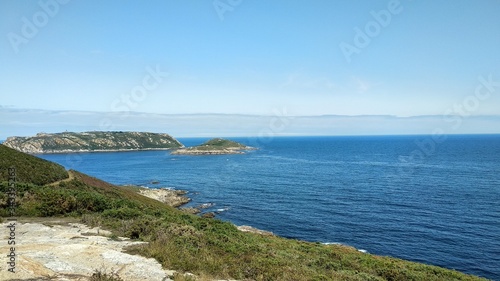 view of the sea with a path to the side © Diego