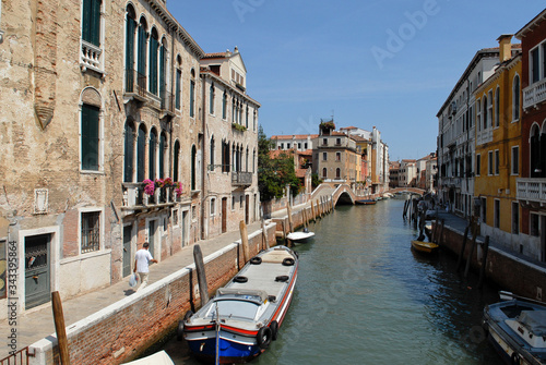Quartier Dorsoduro à Venise, Italie © michel