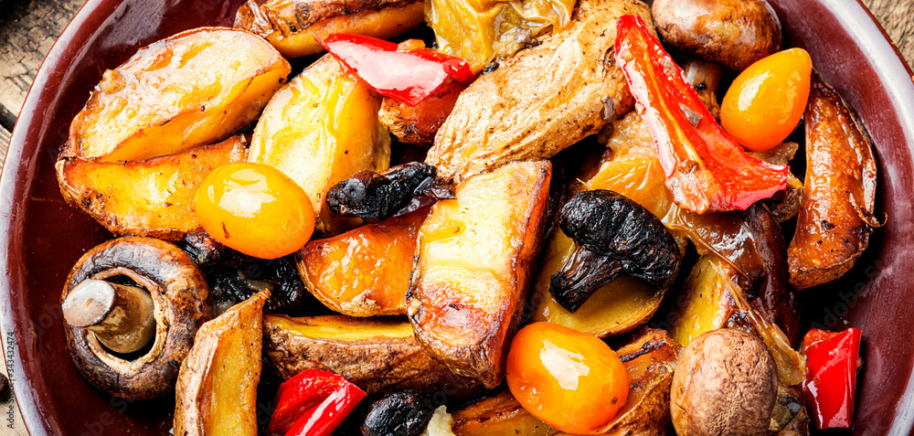 Roasted potatoes with mushrooms Roasted potatoes with mushrooms