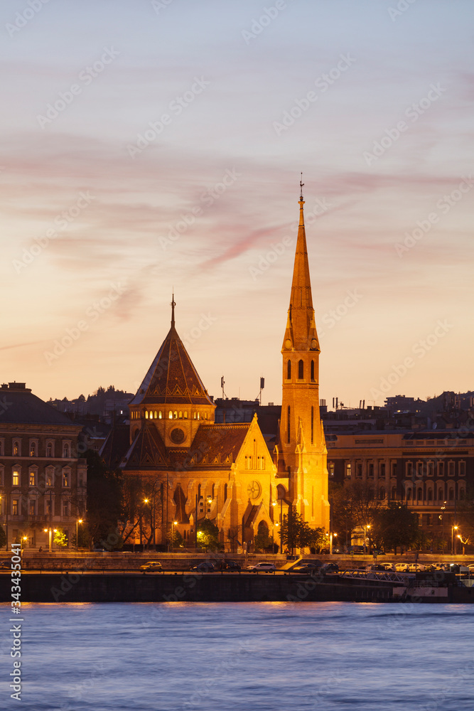 Obraz premium The Buda Reformed church in Budapest, Hungary.