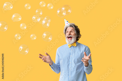 Senior man celebrating Birt...