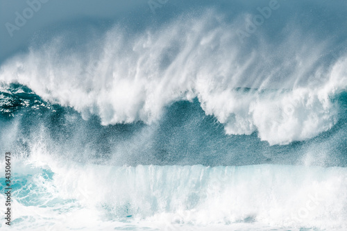 La potenza delle onde dell' Oceano