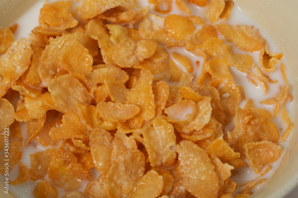 corn flakes meal healthy fresh cereal in a bowl