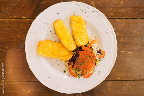 Fried polenta with vegetables