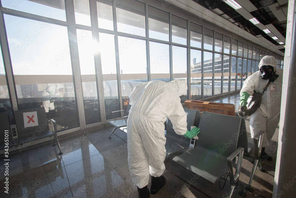 Rio de Janeiro International Airport (Galeão), received a disinfection action, promoted by the Brazilian Navy. Reinforcing the cleaning measures against the coronavirus.