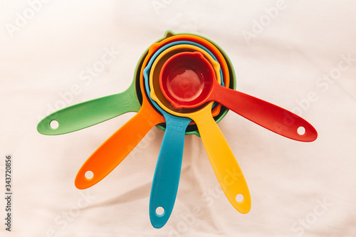 Set of measuring cups or measuring spoons use in cooking