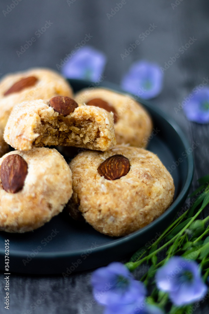 petits gâteaux à la noix de coco et amande petits gâteaux à la noix de coco et amande