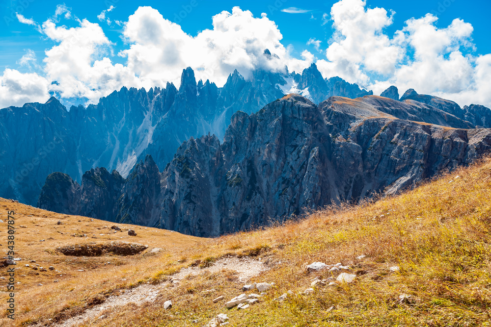 Fototapeta premium Drei Zinnen area