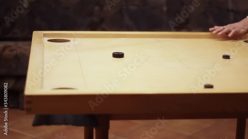 Novuss baltic billiards gameplay with sticks closeup