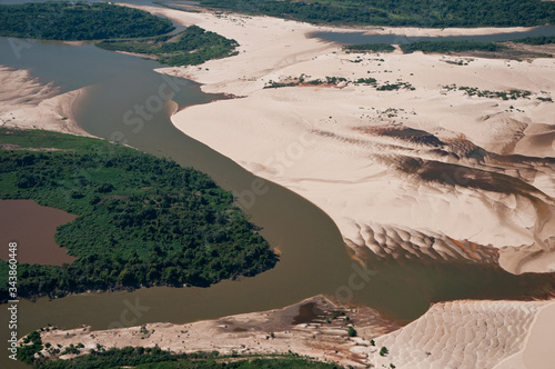 Vista aérea do Rio Araguaia, Tocantins, Brasil. photo