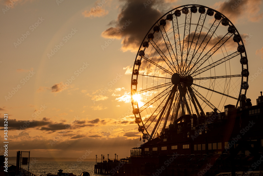 The Great Wheel on Pier 57 at sunset, Seattle, Washington, USA