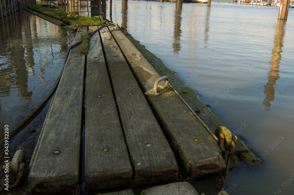 Fototapeta premium old wooden pier