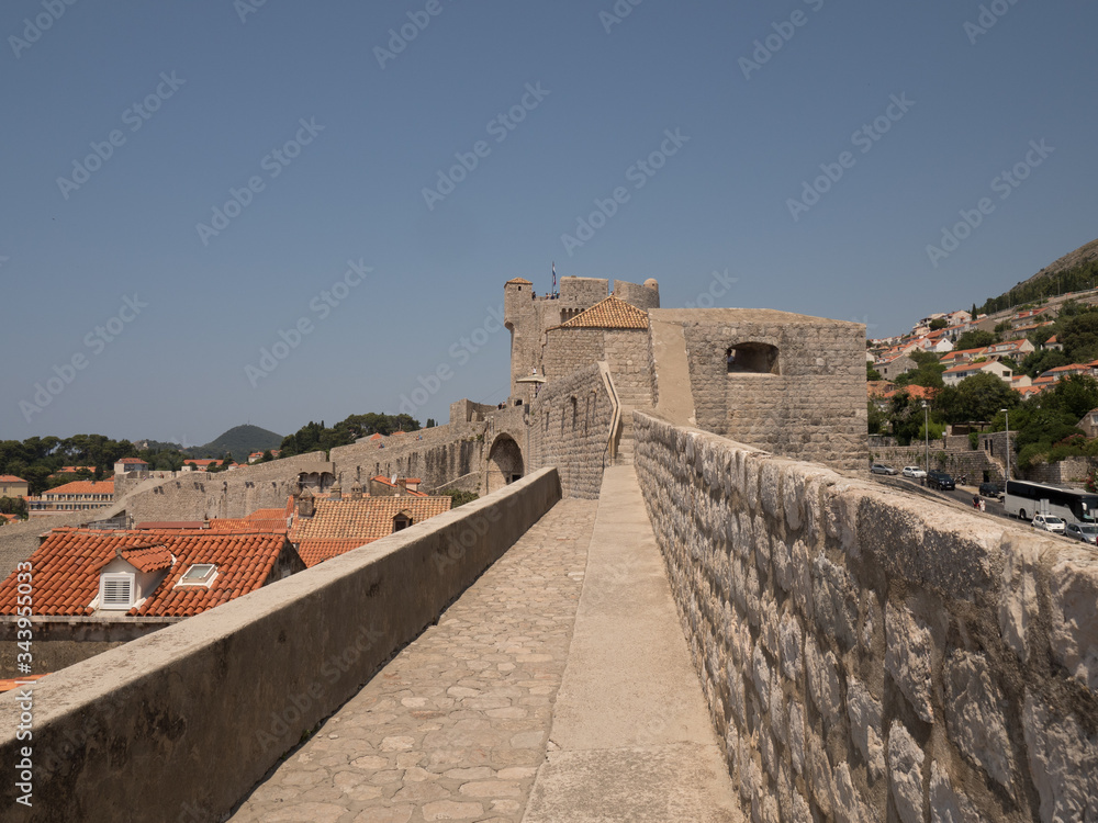Paseando por las murallas de Dubrovnik