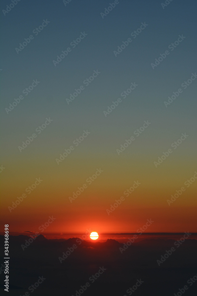 Nascer do Sol visto da pedra da Macela Nascer do Sol visto da pedra da Macela