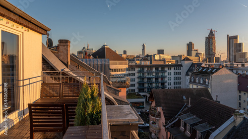 Frankfurt Skyline Balkon Dächer Rooftop 