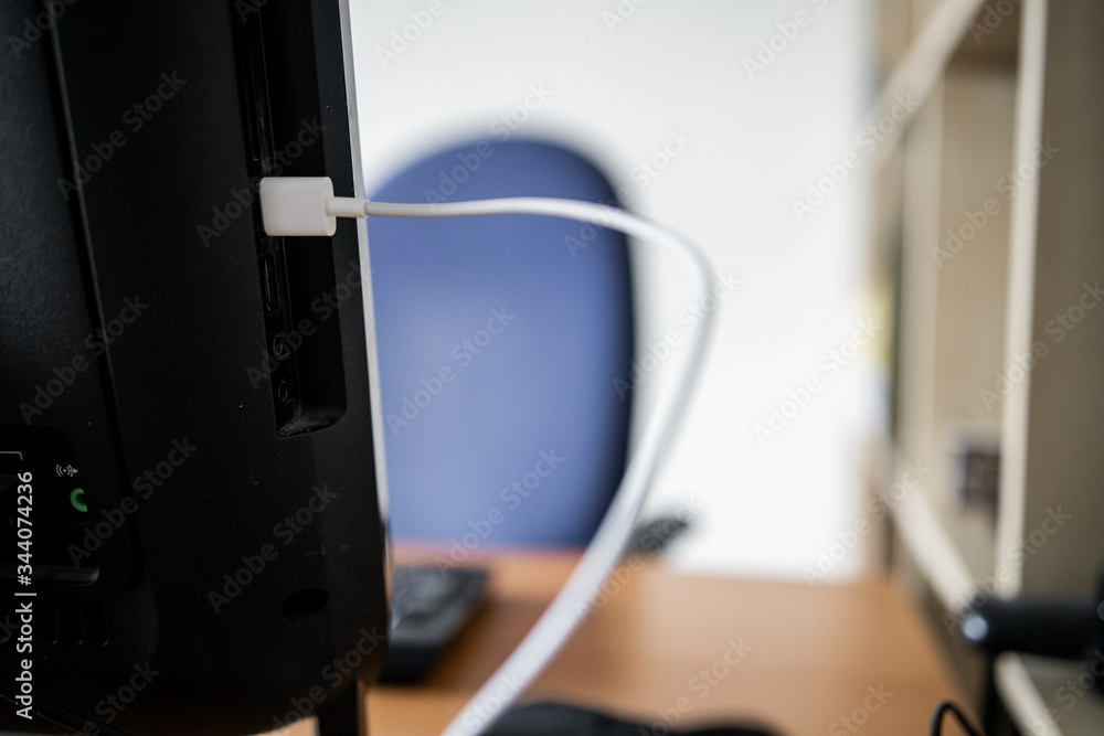 wires connected to a personal computer, the problem of loose wires in the workplace wires connected to a personal computer, the problem of loose wires in the workplace