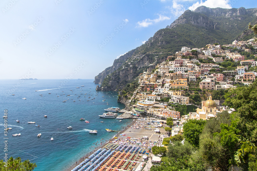 Naklejka premium Stunning beach on Amalfi coast, Positano, Italy