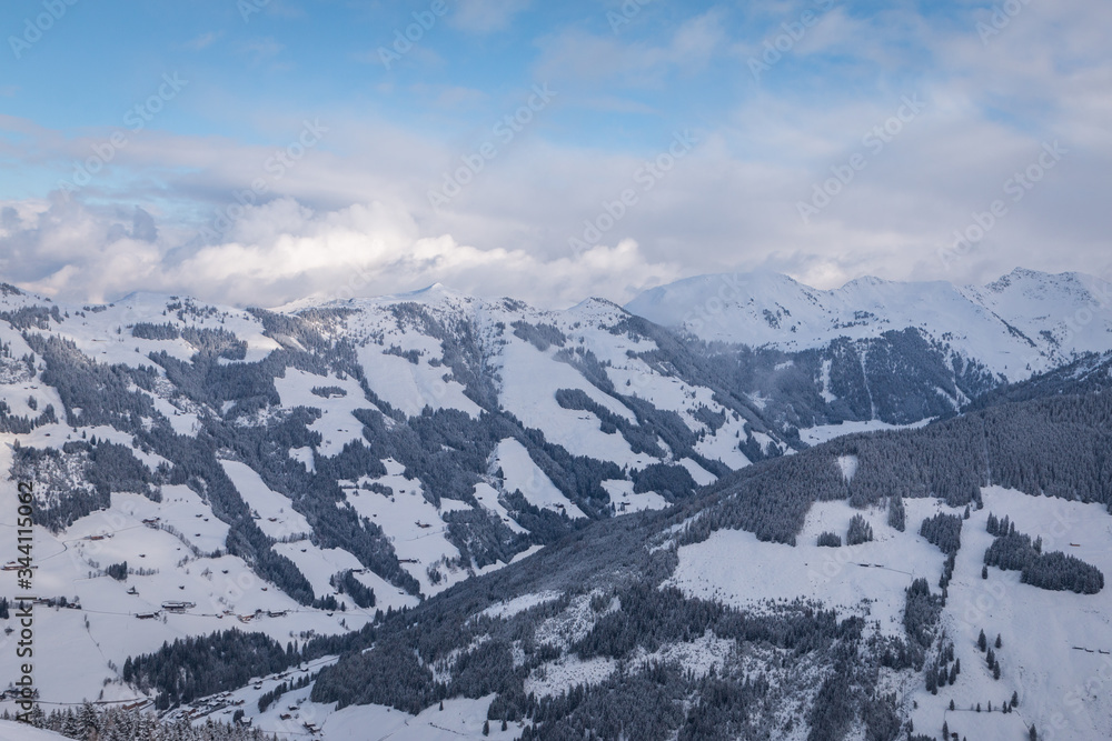 Panoramica di Alpbachtal in Sud Tirolo