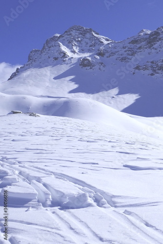 Bivio, Skitour Roccabella, Aufstieg zum Skigipfel mit Blick auf Piz Marterdell.