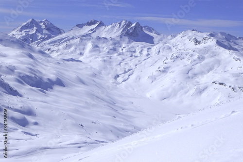 Bivio, Skitour Roccabella, Blick vom Gipfel auf Piz Duan, Piz Mäder, Piz Turba und Sur al Cant. © Reinhold Einsiedler