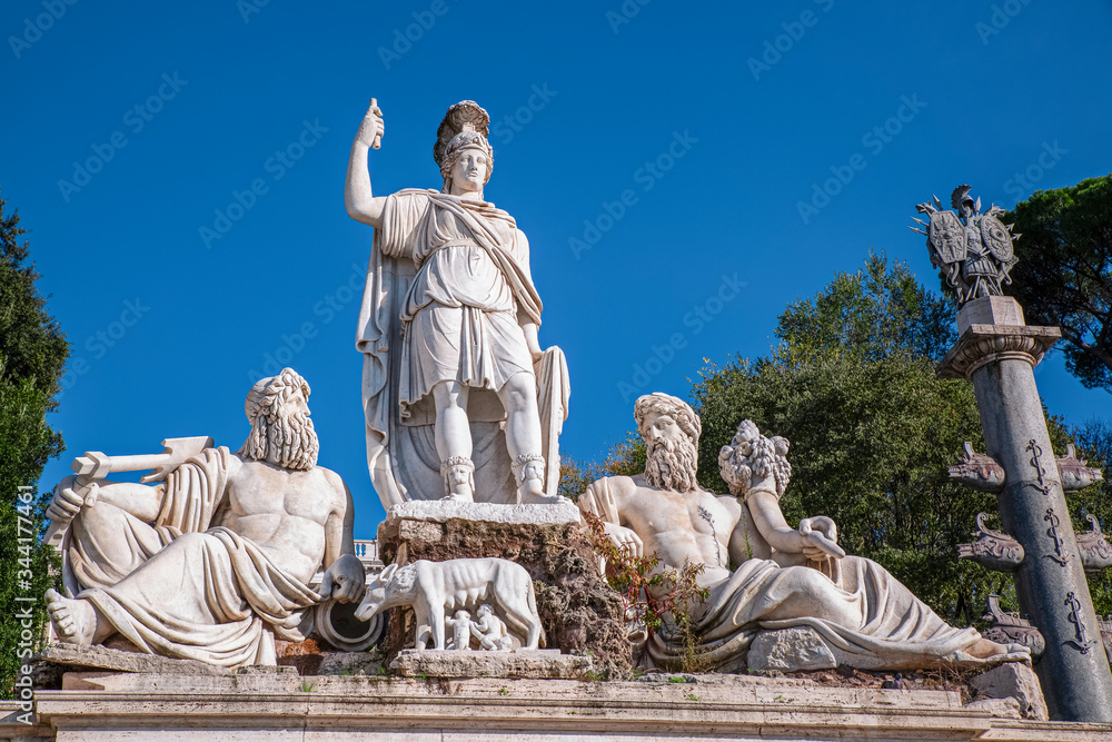 Obraz premium The fountain of the Goddess Rome