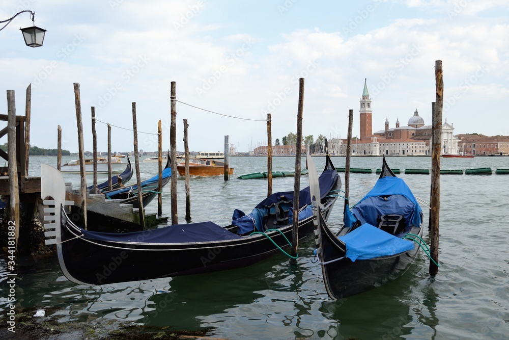 Gondole con San Marco come sfondo, Venezia