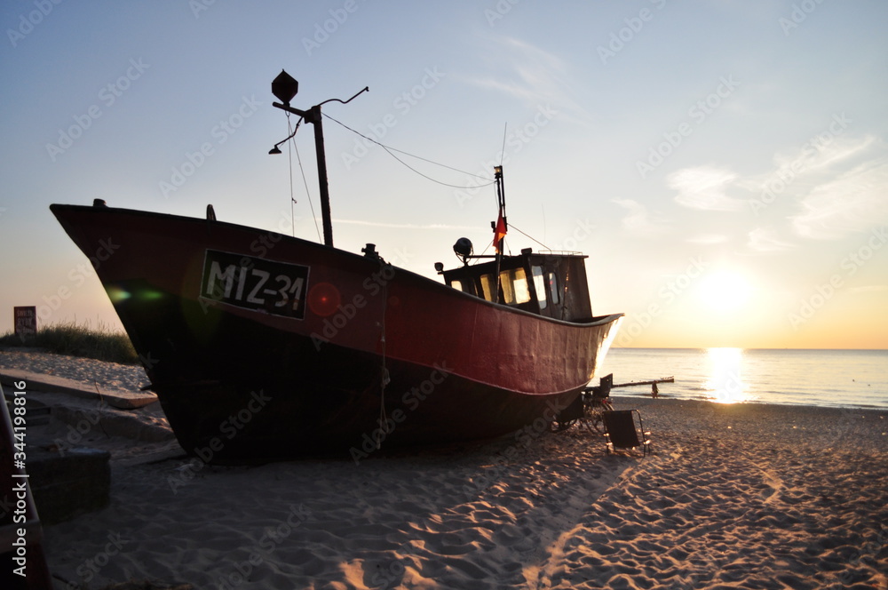 Fototapeta premium boat with the sea view